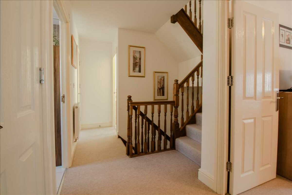 Lockwood Chase, Oxley Park Alexander Lawrence