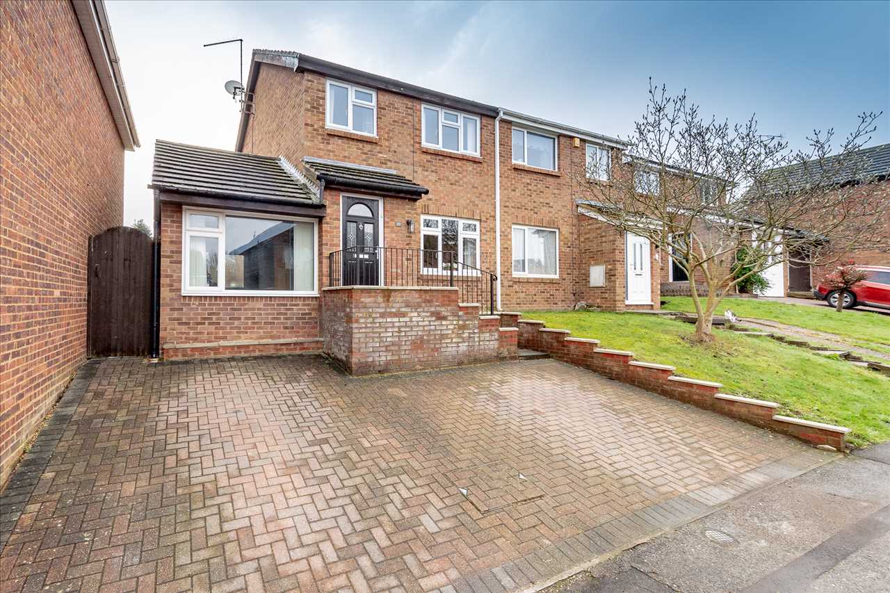 Lagonda Close, Newport Pagnell Alexander Lawrence