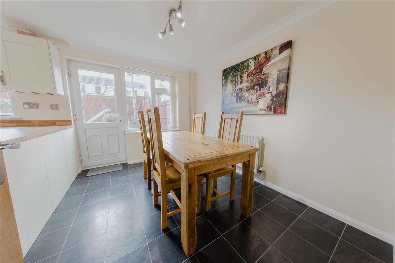 Lagonda Close, Newport Pagnell Alexander Lawrence