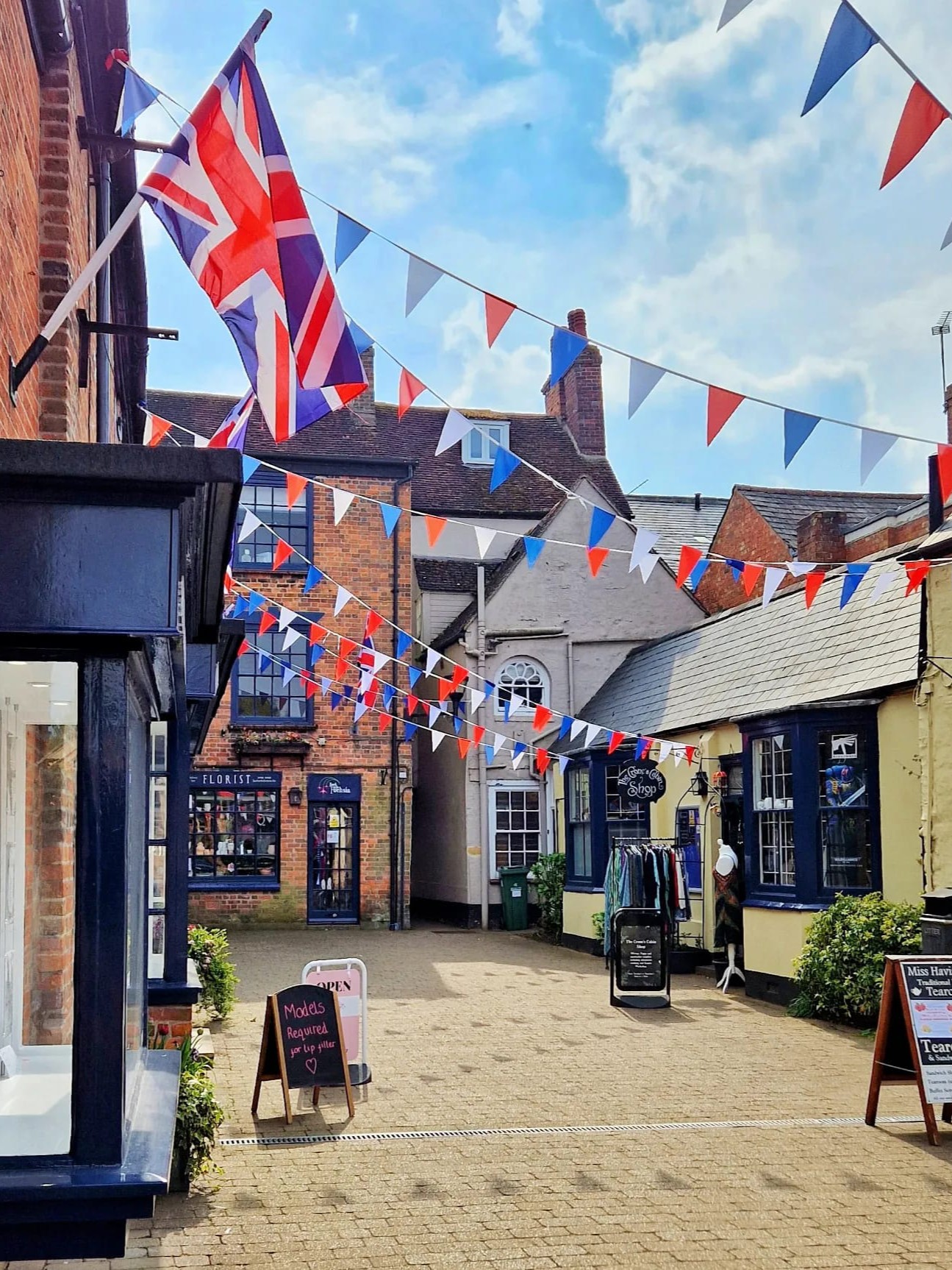 Stony Stratford (2) Stony startford street scene